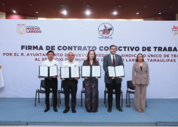 REFRENDA COMPROMISO CON TRABAJADORES Firman contrato colectivo de trabajo con sindicato