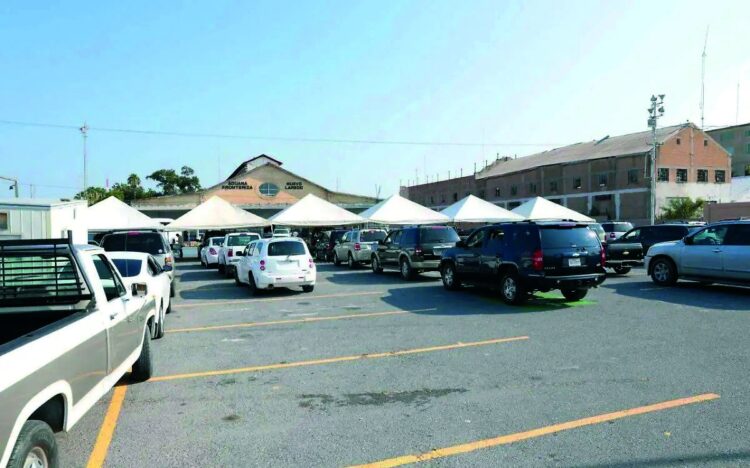 NO SE PUEDEN VENDER Ponen ‘candado’ a autos ‘chocolate’