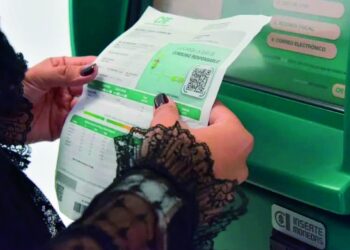 BAJA RECIBO DE LUZ Subsidio de verano da respiro al bolsillo