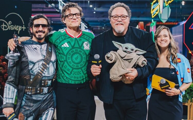 CON UN GRITO DE ‘VIVA MÉXICO’ Pedro Pascal conquista la CCXP