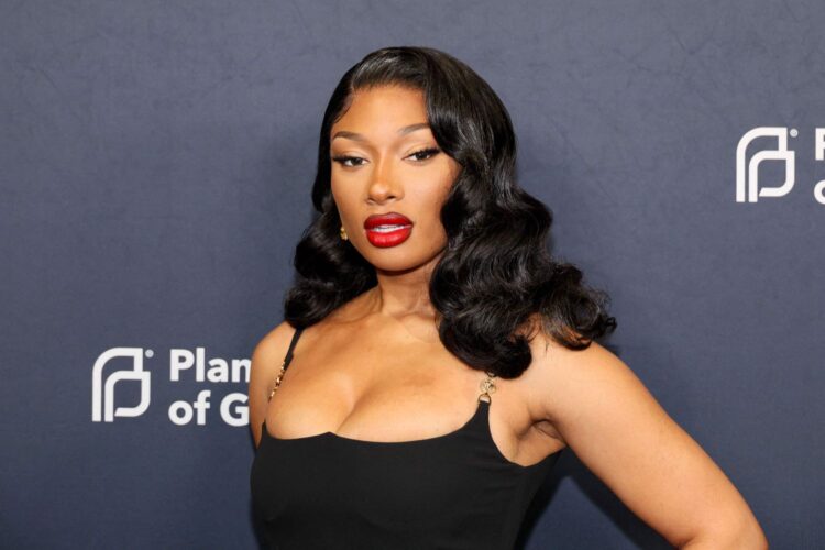 La rapera y actriz Megan Thee Stallion es hospitalizada de urgencias