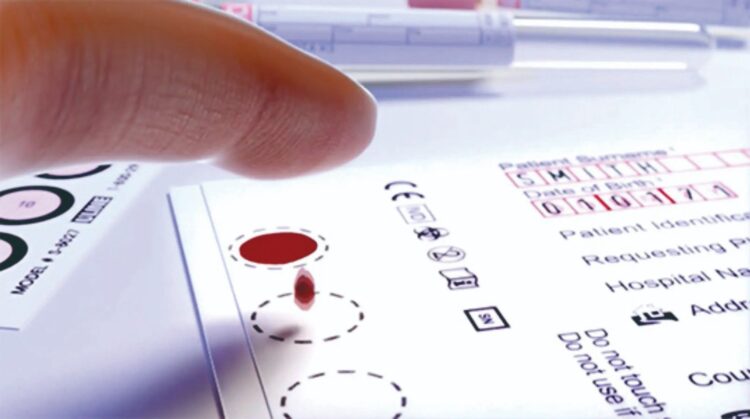 DEPARTAMENTO DE SALUD Detectan enfermedades con una gota de sangre