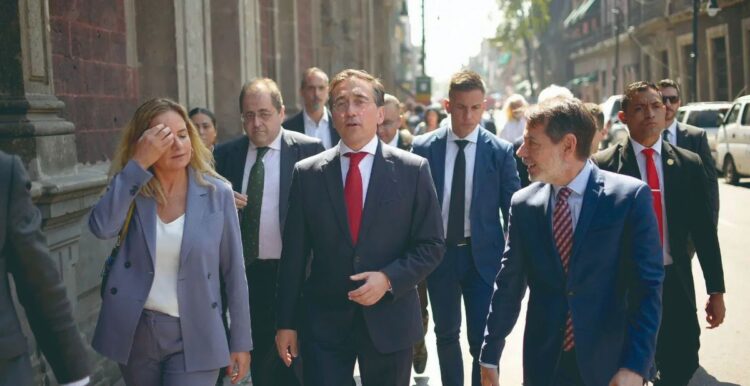 Invita Felipe VI a Sheinbaum a Cumbre Iberoamericana