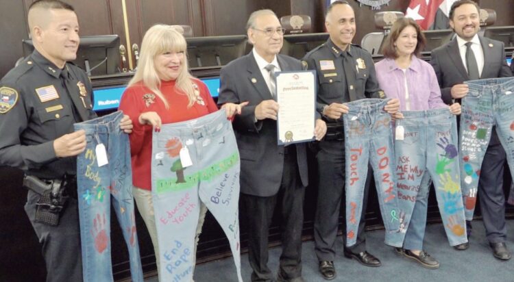 Van contra violencia sexual y estigmas