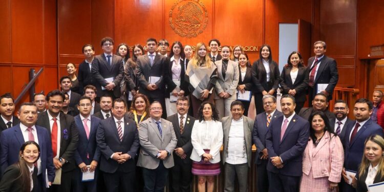 Suscriben acuerdo UAT y OAJ