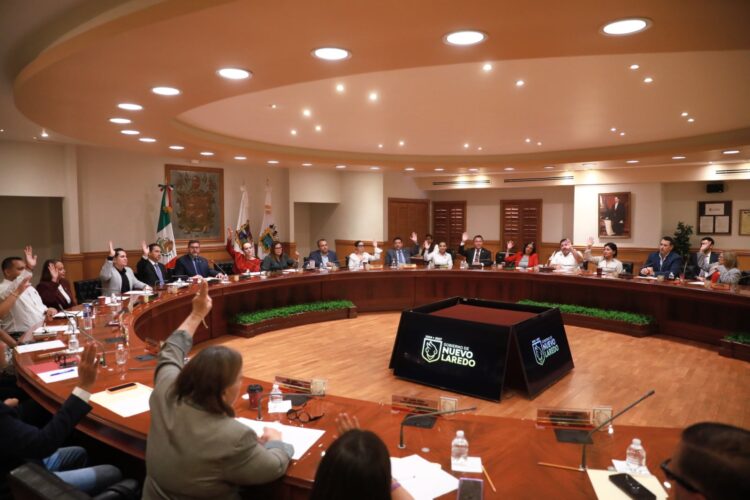 DURANTE SESIÓN DE CABILDO Donan predio al IMSS