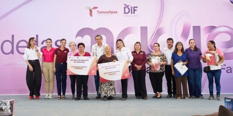 EN ABASOLO Celebran a las madres Américo y María