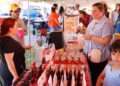 LO IMPULSA EL GOBIERNO MUNICIPAL Disfrutan bazar del Día de las madres