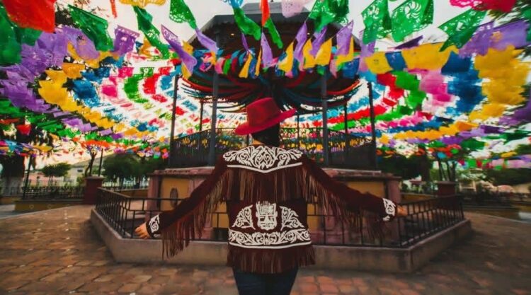 EN PUEBLO MÁGICO DE TULA Se preparan para batir Récord Guiness