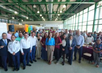 POR SU SERVICIO A LA CIUDADANÍA Reconocen a trabajadores municipales