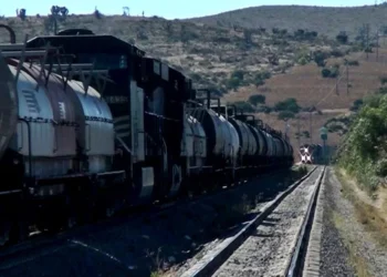 LAS VÍCTIMAS PODRÍAN SER INMIGRANTES Hallan 6 cuerpos en tren en Laredo