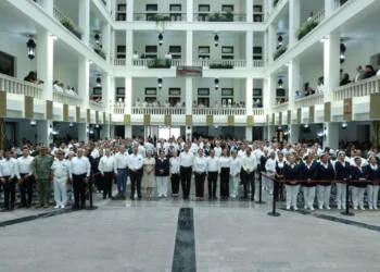 DÍA INTERNACIONAL DE LA ENFERMERÍA Reconoce Américo a trabajadores de Salud