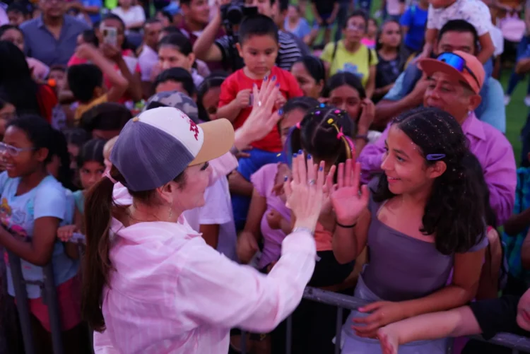 SISTEMA DIF Celebran 30 mil familias el Día del Niño