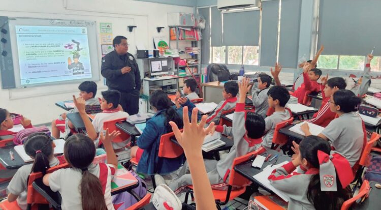 SINDICATO NACIONAL DE TRABAJADORES DE LA EDUCACIÓN Recorte de ciclo escolar sí afectaría