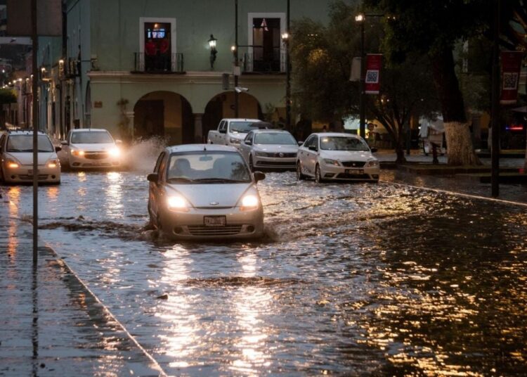 PRIMERA ONDA TROPICAL DE LA TEMPORADA Le espera al país semana de ‘diluvios’