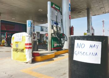 ALERTAN EMPRESARIOS DEL SECTOR Escasea gasolina en 11 estados