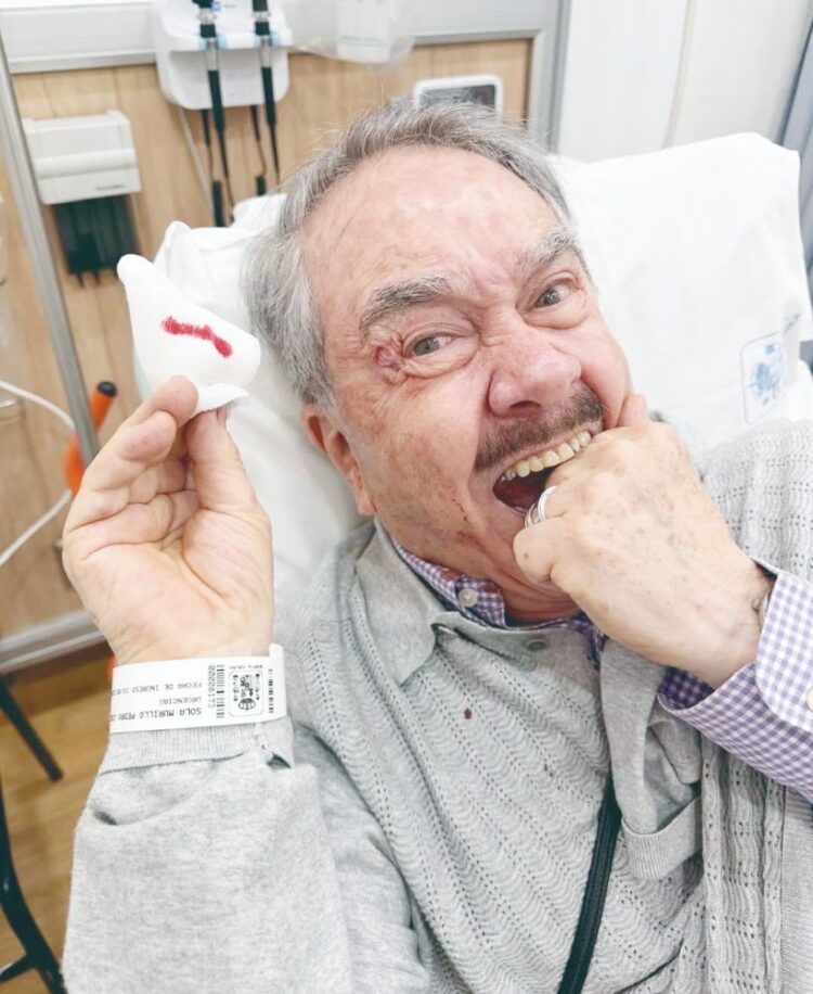 COMPARTE FOTO DESDE EL HOSPITAL Pedro Sola sufre caída