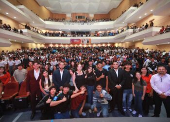 FORTALECE EL DESARROLLO INTEGRAL DE LA JUVENTUD Encabeza alcaldesa el ‘Foro Juventudes’