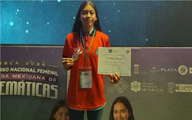 Destaca alumna en Olimpiada de Matemáticas