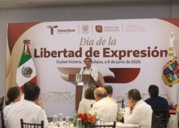 RESPONSABLE Y COMPROMETIDO CON LA VERDAD Llama Américo a fortalecer un periodismo libre