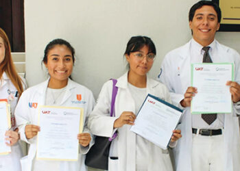 Otorgan 276 plazas para internado médico a egresados UAT
