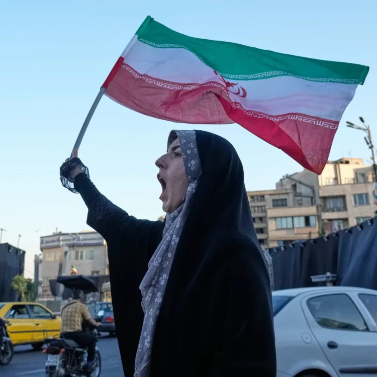 ESTADOS UNIDOS E IRÁN Acuerdan fin de la guerra