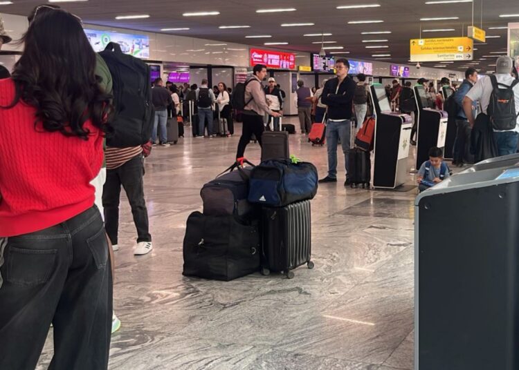 DURANTE LA JUSTA MUNDIALISTA EN MÉXICO Piden a viajeros ‘que no se les vaya el avión’