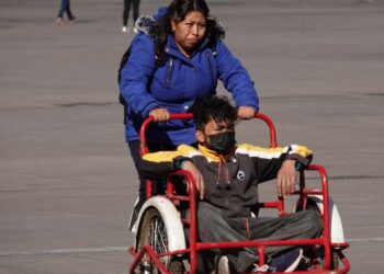 HASTA 2 MIL 700 HORAS AL AÑO Mexicanas trabajan cuidando…y sin paga