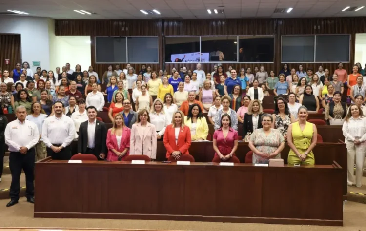 Impulsa UAT talleres de motivación para mujeres