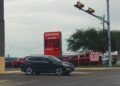 Vuelve a bajar la gasolina en Laredo, Texas