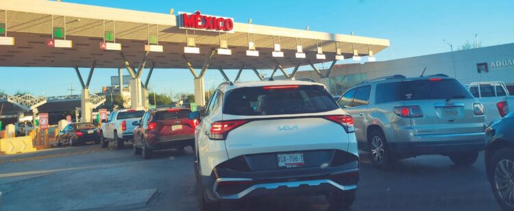 PARA DETECTAR ÉBOLA Y HANTAVIRUS Vigilarán aeropuerto y puentes internacionales