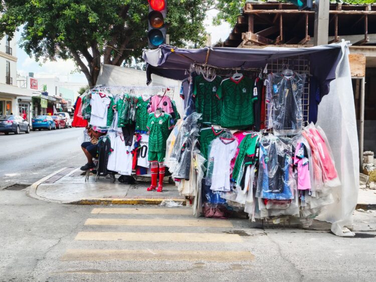 Se incrementa venta de camisas del Tri