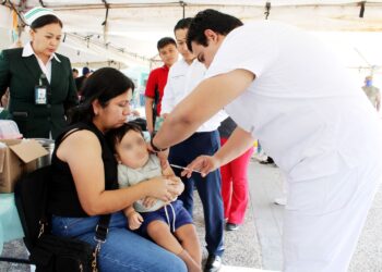 Fortalece IMSS protección contra el sarampión