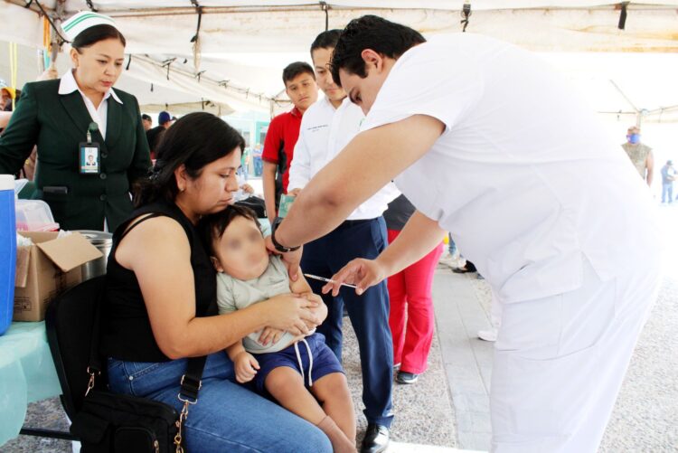 Fortalece IMSS protección contra el sarampión