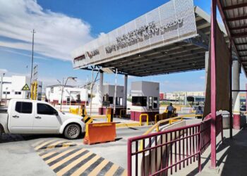 PUENTE PUERTA DE LAS AMÉRICAS Repunta cruce de peatones