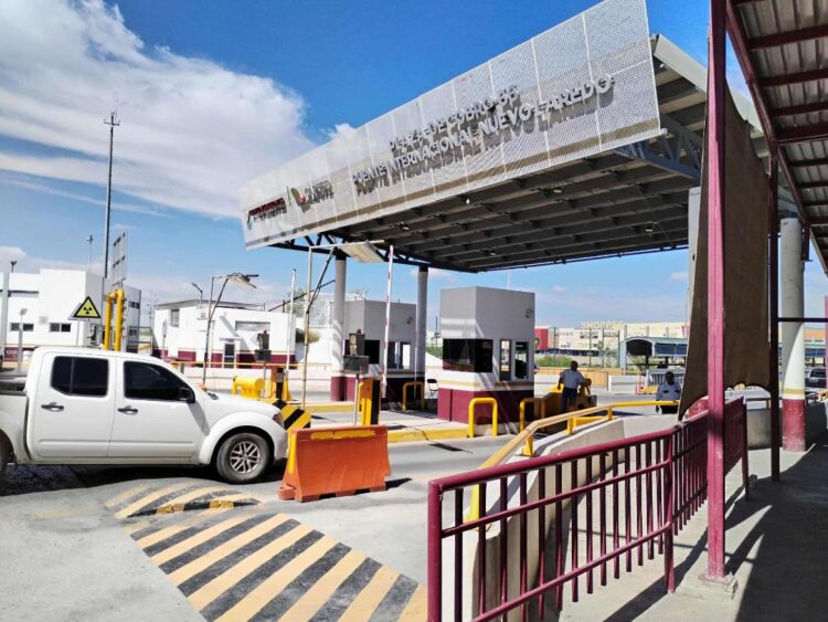 PUENTE PUERTA DE LAS AMÉRICAS Repunta cruce de peatones