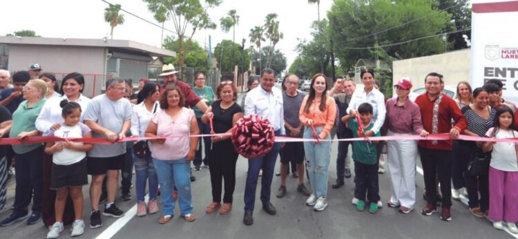 EN DIFERENTES SECTORES Entrega alcaldesa obras de infraestructura vial