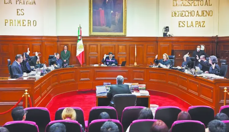 DA SCJN REVÉS AL SAT Rechaza gravar afores
