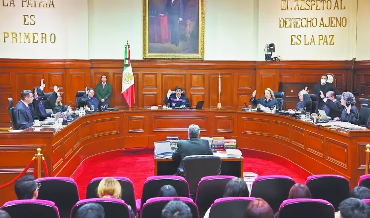 DA SCJN REVÉS AL SAT Rechaza gravar afores