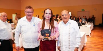 DÍA DEL ABOGADO Reconoce alcaldesa a litigantes de NLD