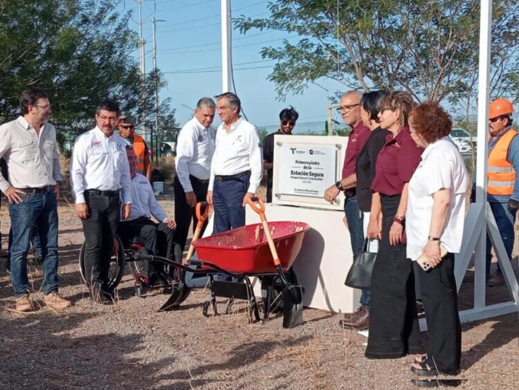 PARQUE CULTURAL ‘LA ESCONDIDA’ Coloca Américo primera piedra de Estación Segura
