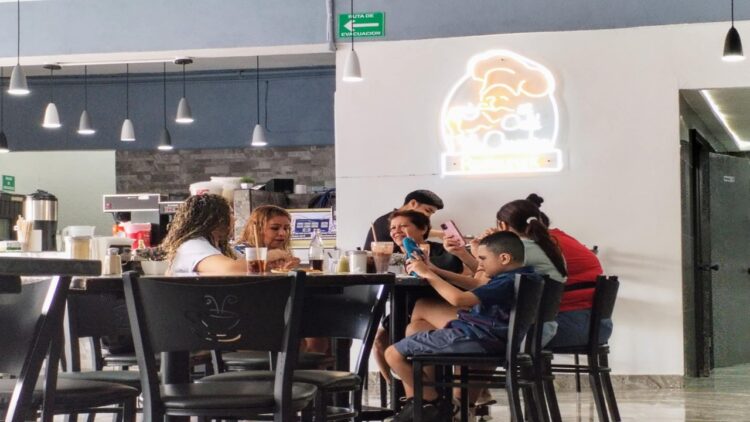 ECONOMÍA Clientes y restaurantes comparten inflación