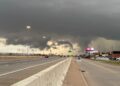 AL NORTE DE LA CIUDAD Devasta tornado a San Antonio