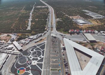 EN EL PUENTE DEL COMERCIO MUNDIAL Lanzan encuesta para apertura de 24 horas