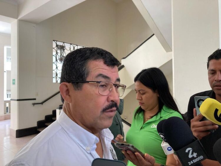 Niega Dámaso aspiraciones políticas