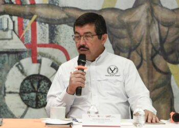 Fortalecerá UAT sector productivo con clústeres