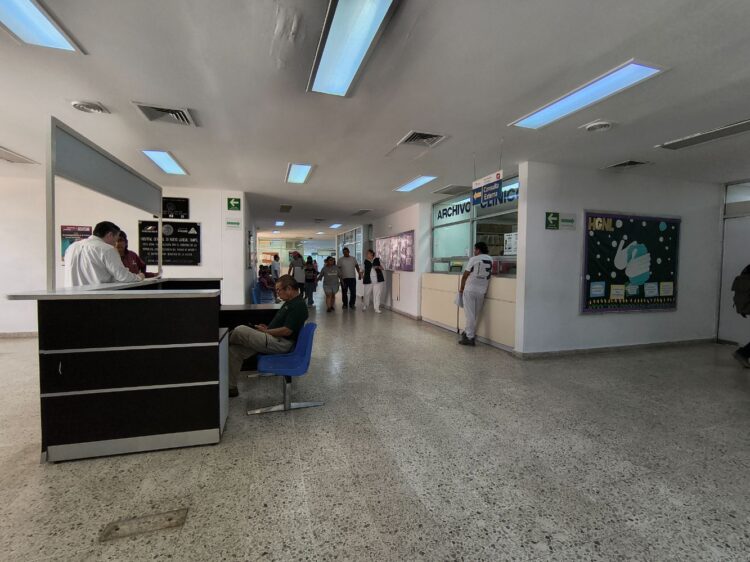 CASO EN EL HOSPITAL GENERAL Busca CODHET a familia de menor