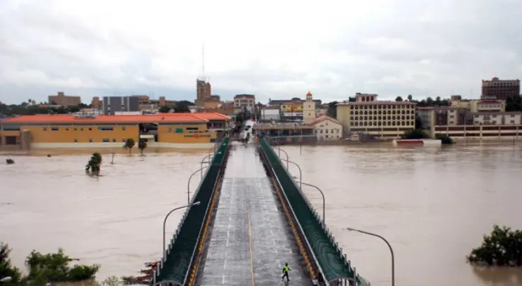 VAN OCHO CRECIDAS DESDE 1954 Cronología de inundaciones