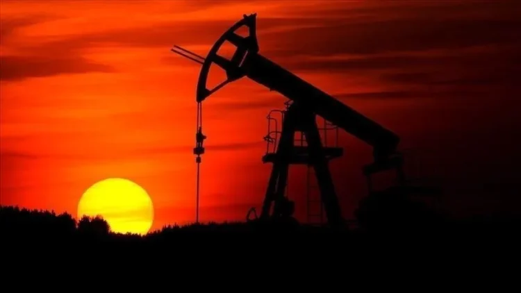 Tensión geopolítica encarece petróleo