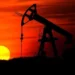 Tensión geopolítica encarece petróleo